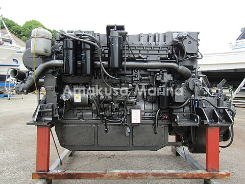 コマツ 6M140A-3 700ps(2.44)